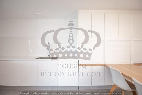 Piso de diseño con balcón - Imagen 9