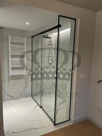 Piso reformado en Jaume Roig - Imagen 2