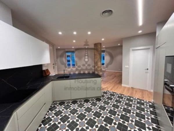 Inmueble junto a Mercado Colón - Imagen 8